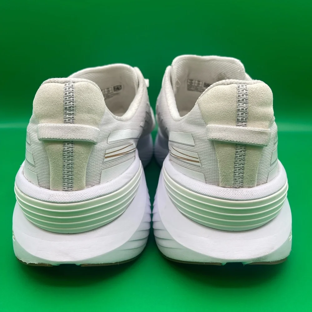 Saucony Mens White Athletic Shoes - Picture 3 of 9